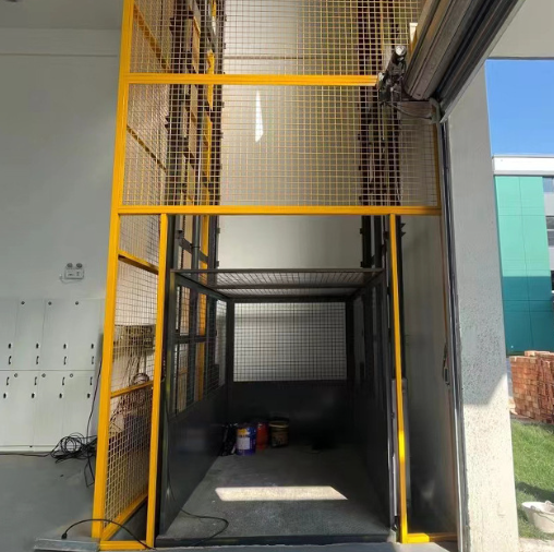 蕉城导轨式升降机助力物流园破解运输难题